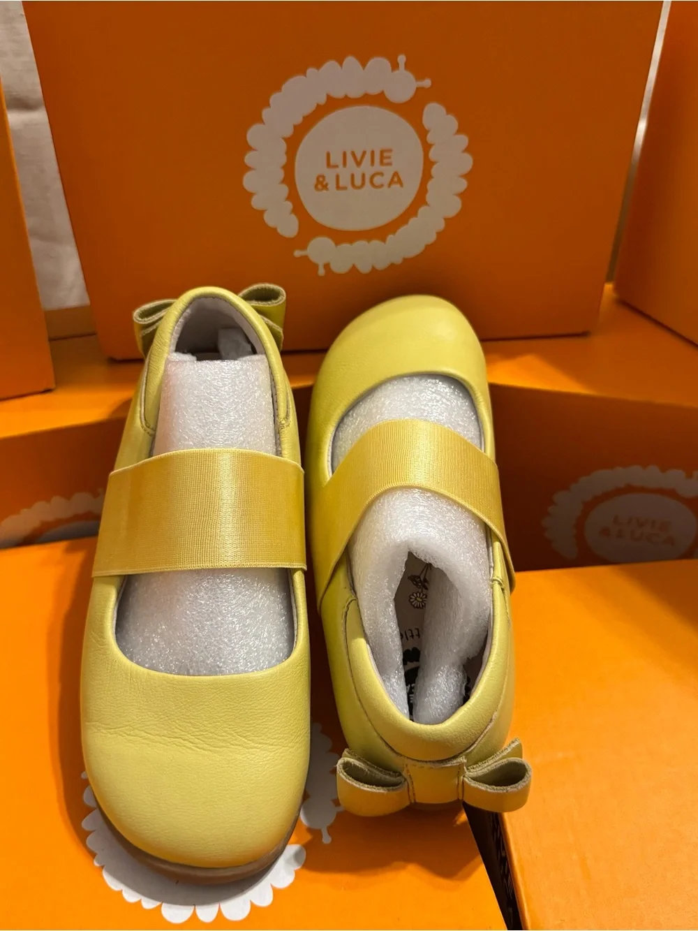 Livie & Luca Aria Ballet Flats - sunshine leather (Size 9) EUC With Box